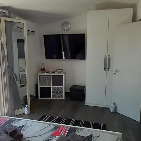 Апартаменти Sabrina's House *