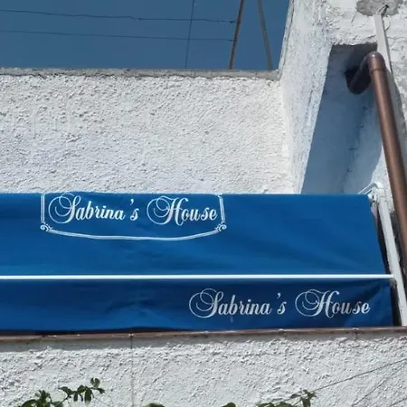 Sabrina's House דירה *