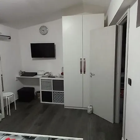 Sabrina's House גיארדיני נאקסוס